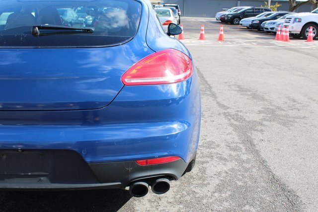 Used 2015 Porsche Panamera 4 image 44