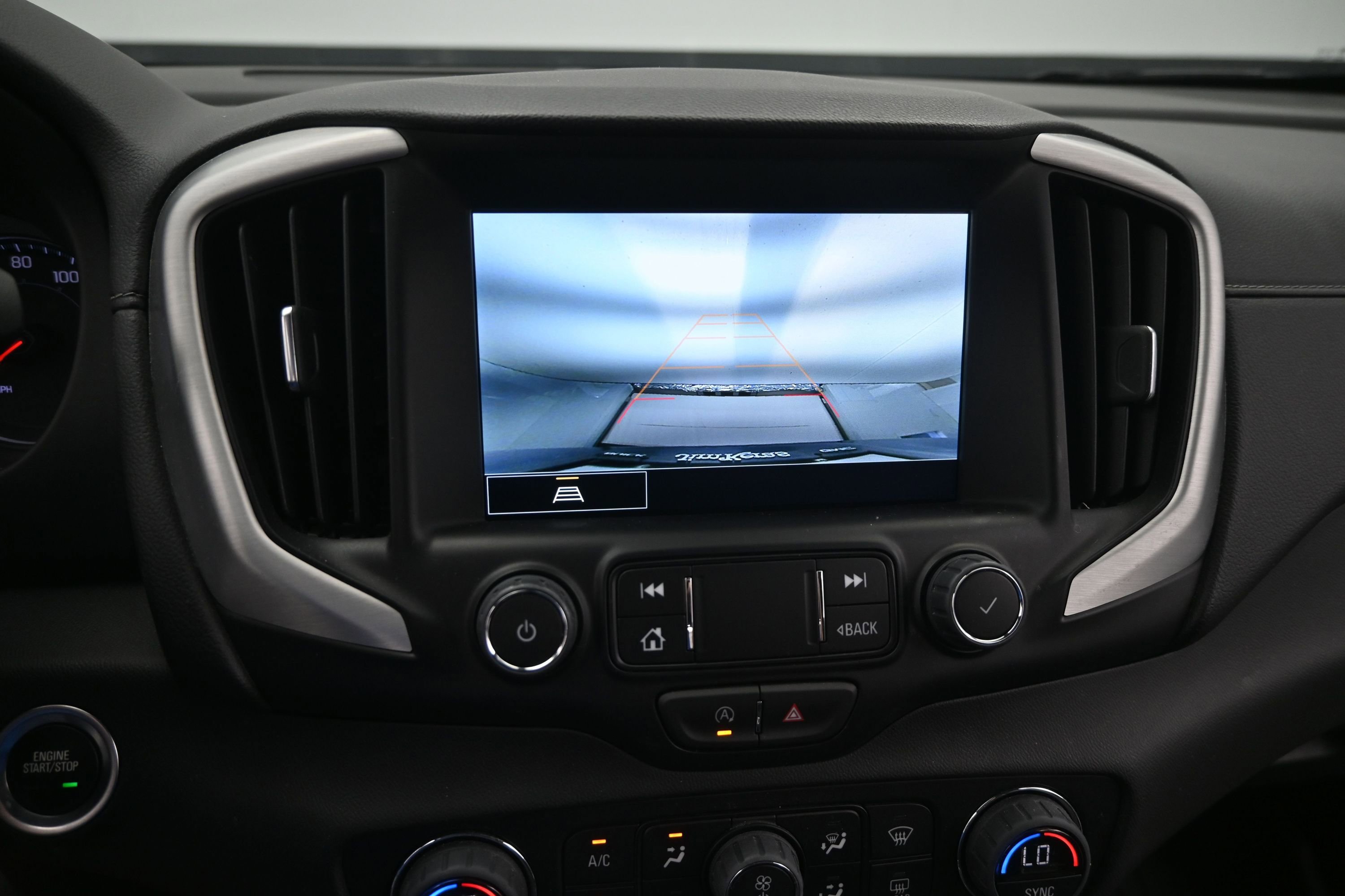 Certified 2022 GMC Terrain SLE w/ Driver Convenience Package FWD image 21