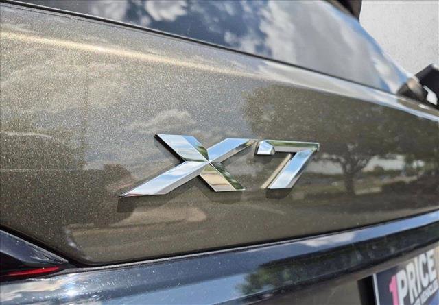 Used 2025 BMW X7 xDrive40i w/ M Sport Package AWD/4WD image 11
