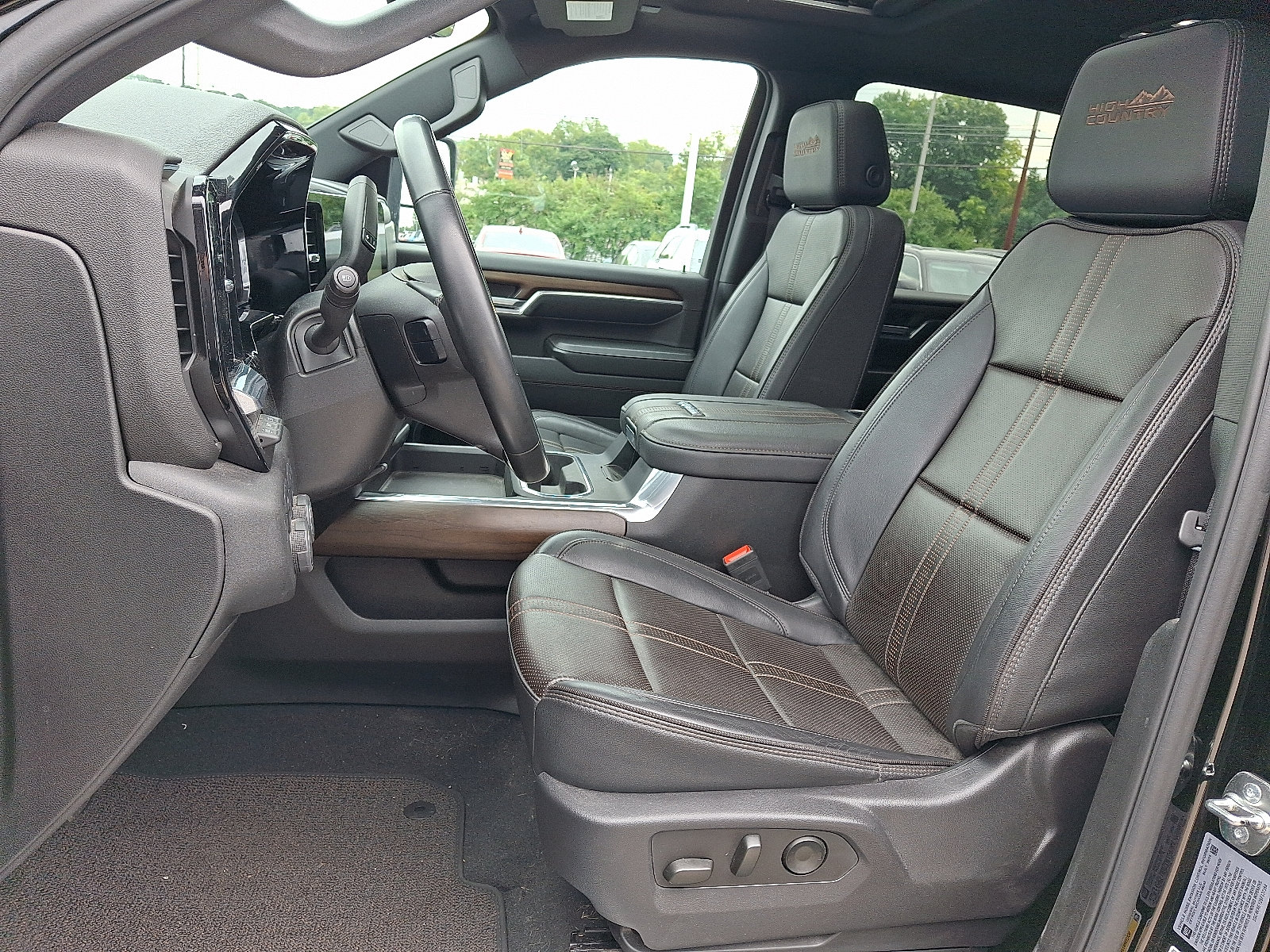 Certified 2025 Chevrolet Silverado 2500 High Country w/ High Country Premium Package AWD/4WD image 13