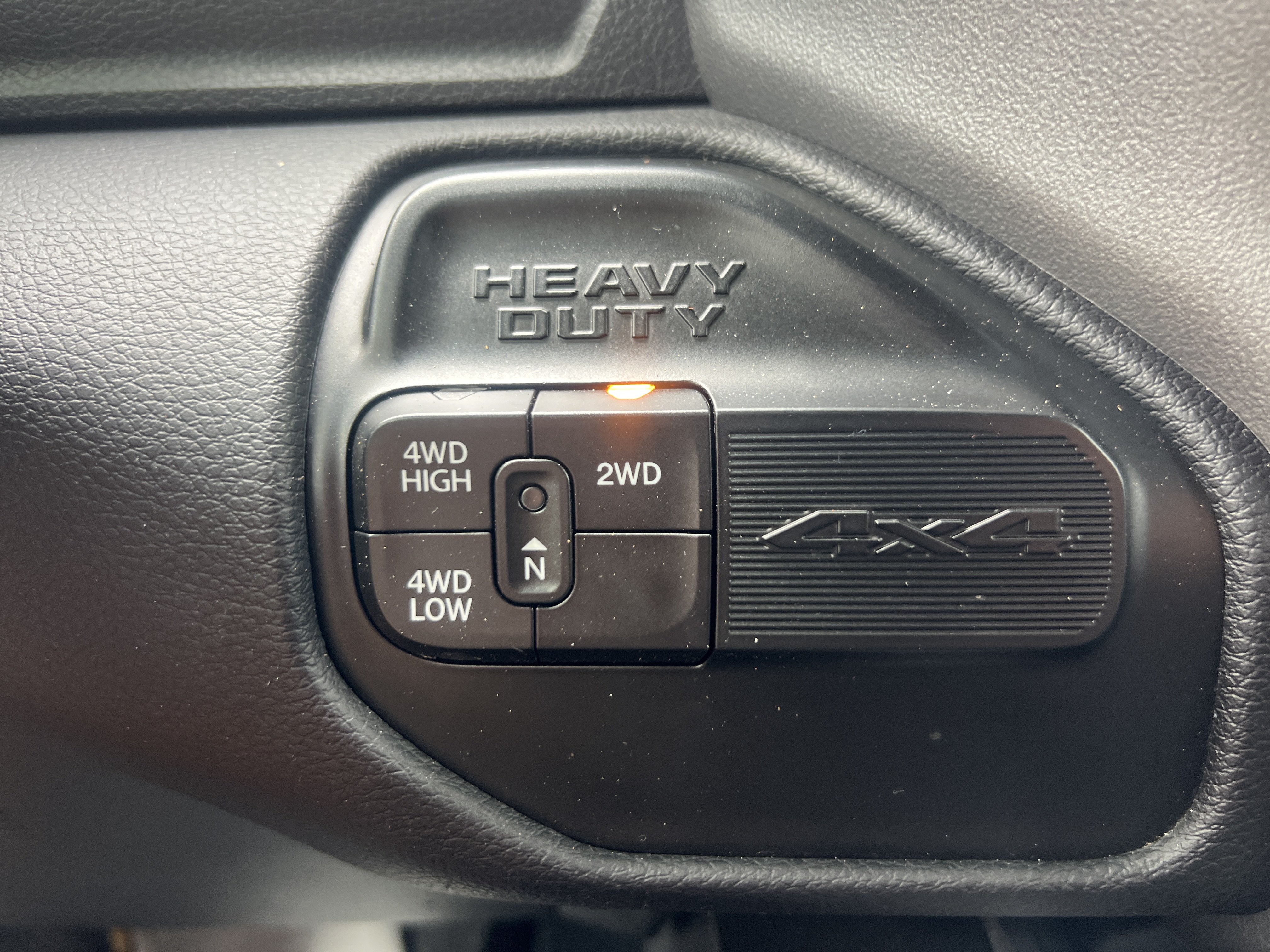 Used 2022 RAM 2500 Laramie AWD/4WD image 35
