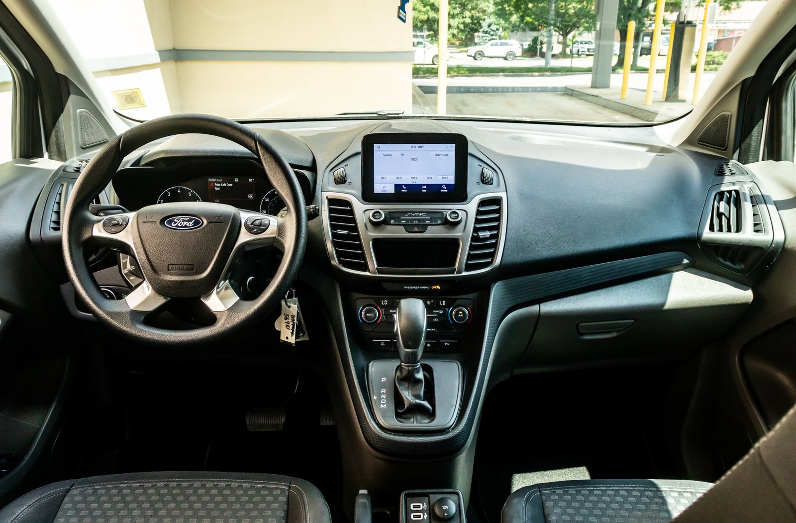 Used 2021 Ford Transit Connect XLT FWD image 15