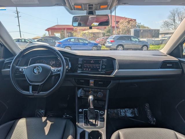 Used 2019 Volkswagen Jetta image 17