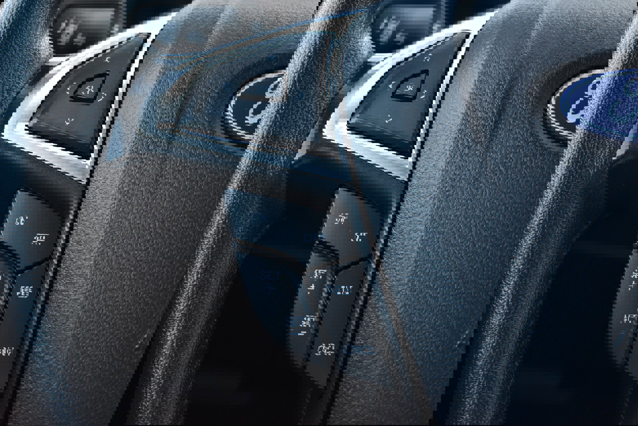 Used 2024 Ford Edge SEL image 21