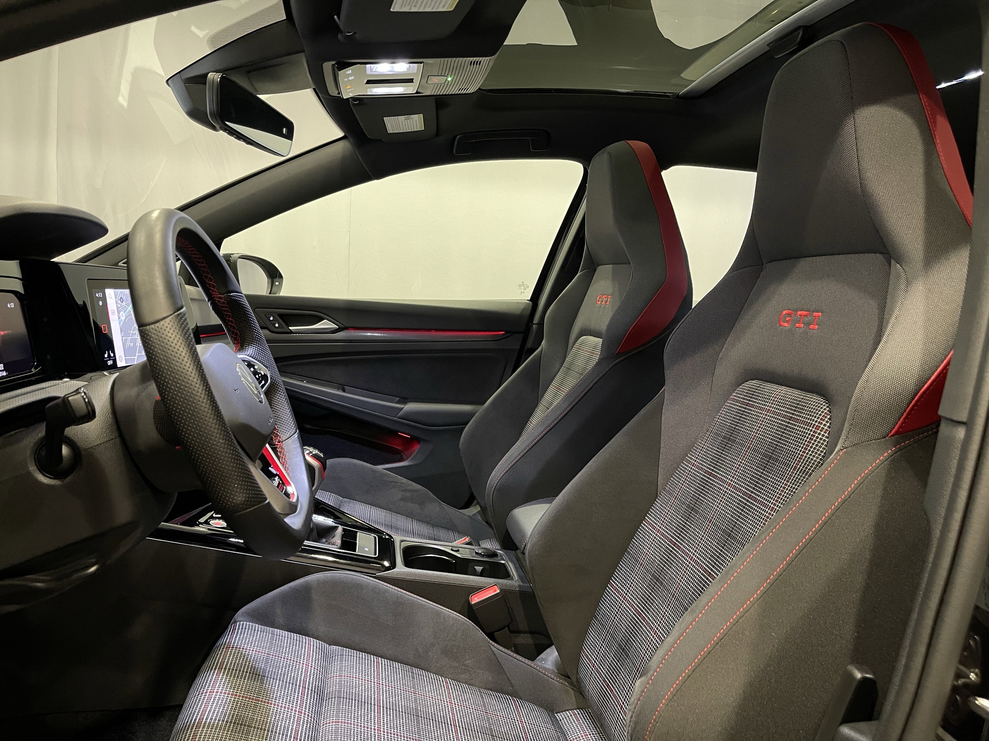 Used 2024 Volkswagen GTI SE image 14