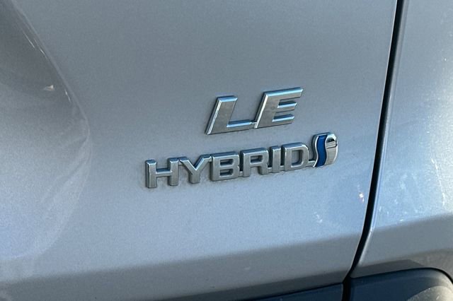 Used 2022 Toyota RAV4 LE image 25