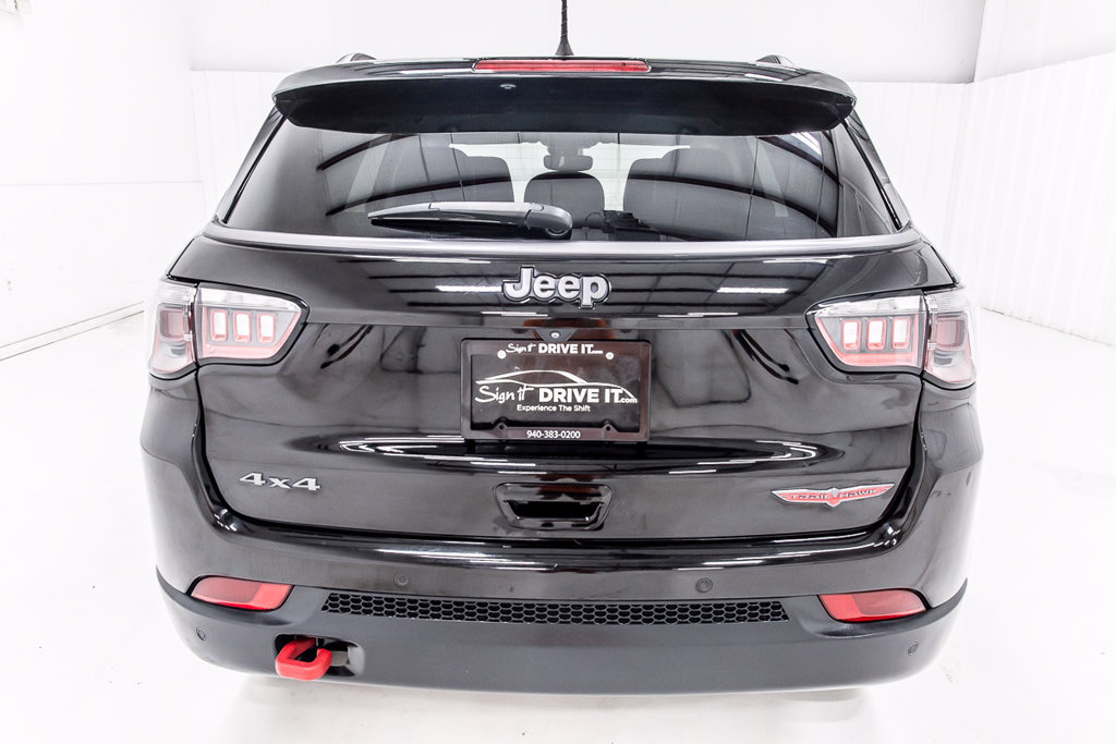 Used 2022 Jeep Compass Trailhawk AWD/4WD image 6