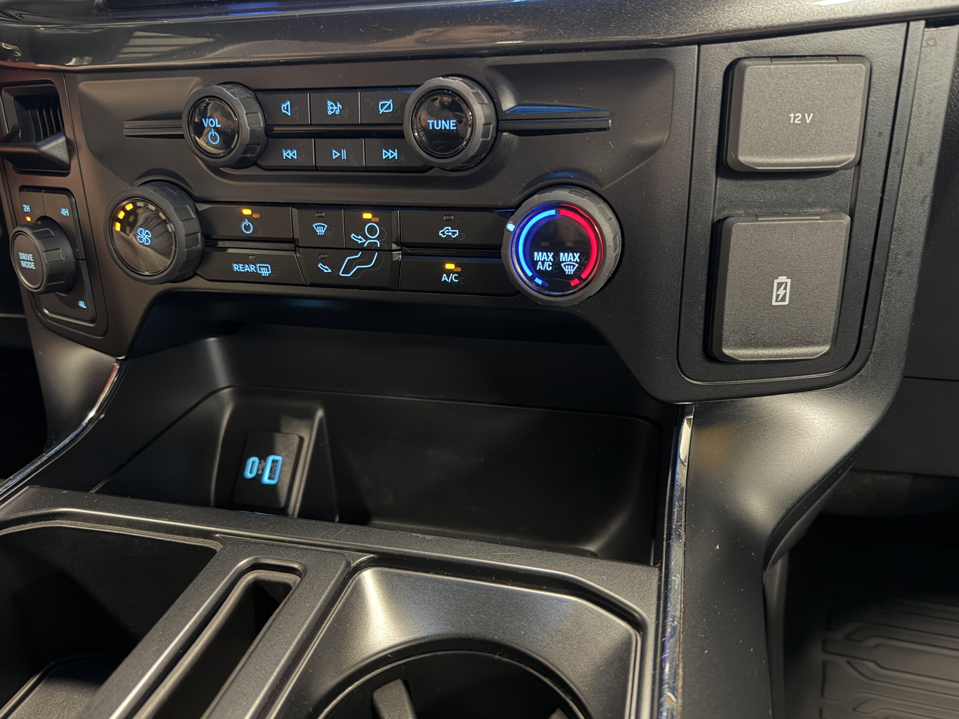 Used 2024 Ford F150 STX w/ STX Black Appearance Package AWD/4WD image 11