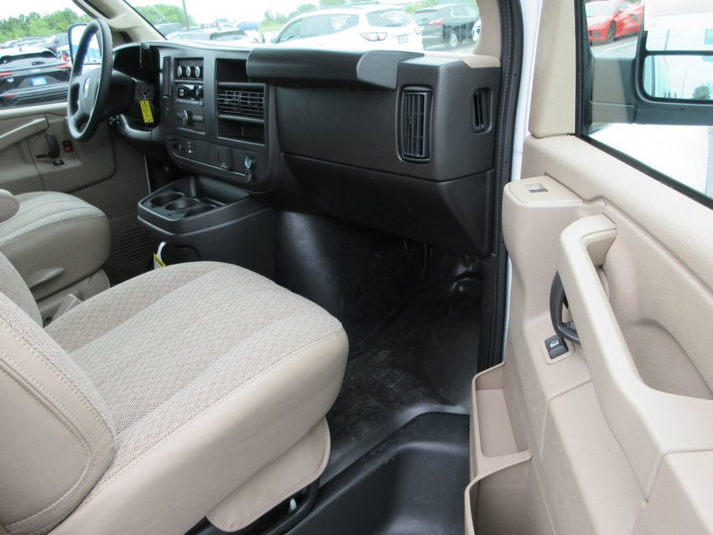 New 2026 Chevrolet Express 2500 w/ Driver Convenience Package RWD image 16