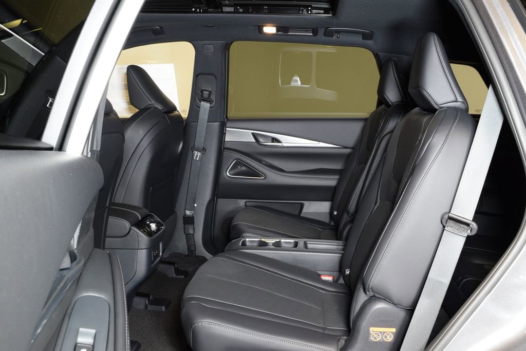 New 2027 INFINITI QX60 Sport w/ Dark Cargo Package AWD/4WD image 30