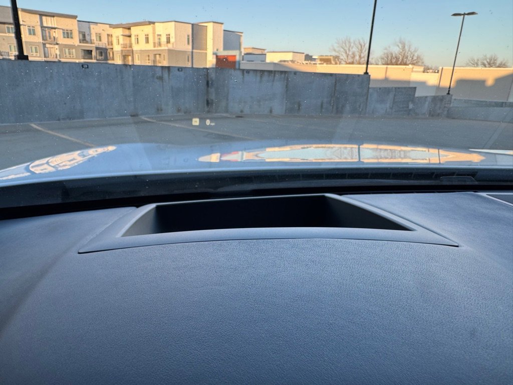 Used 2015 BMW 750Li xDrive image 14