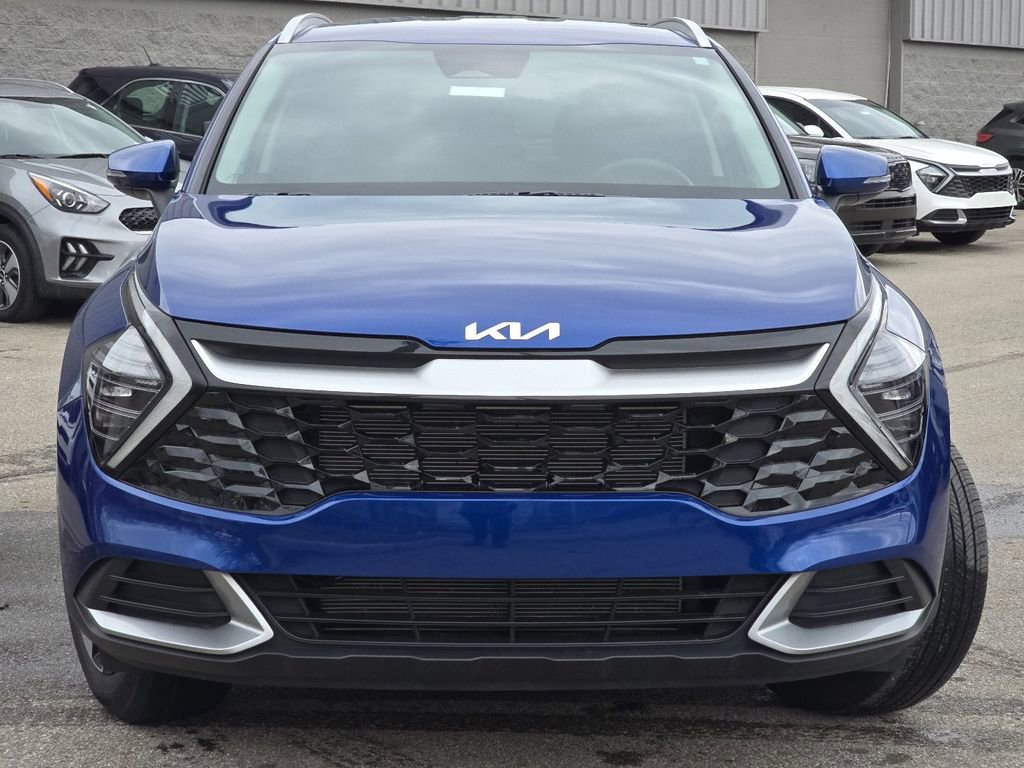 Used 2024 Kia Sportage EX image 12