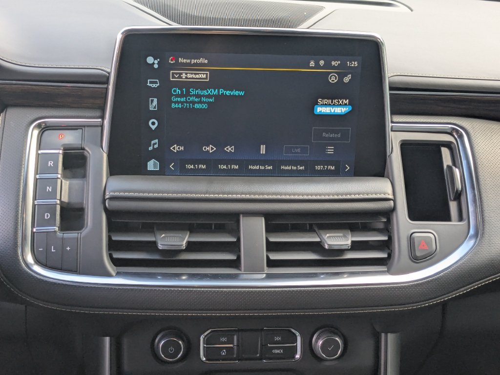 Used 2023 Chevrolet Suburban Premier RWD image 5