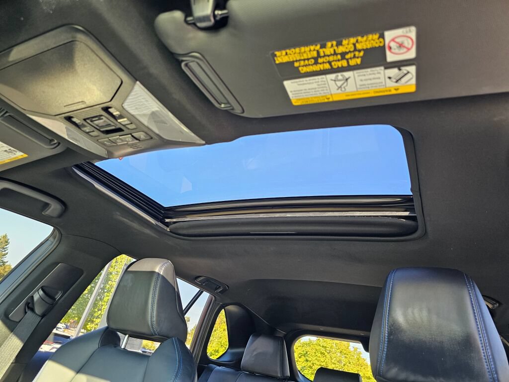 Used 2019 Toyota RAV4 XSE AWD/4WD image 11