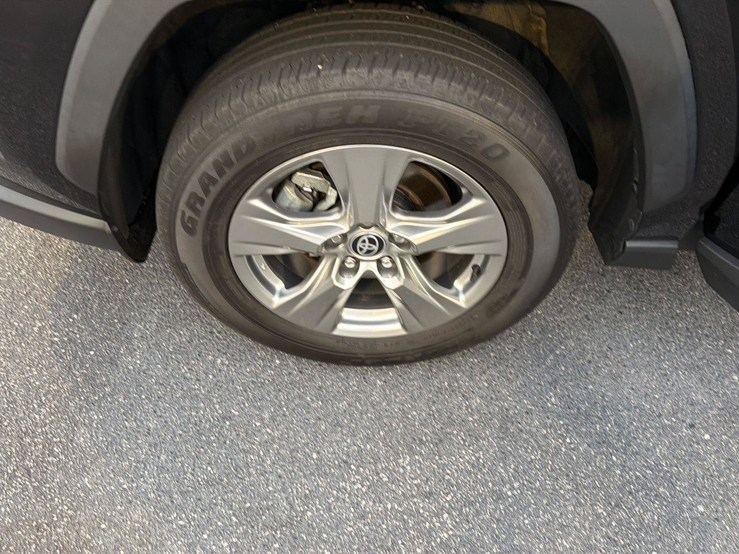 Certified 2023 Toyota RAV4 XLE FWD image 36