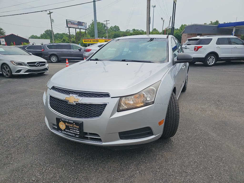 Used 2011 Chevrolet Cruze LS image 6