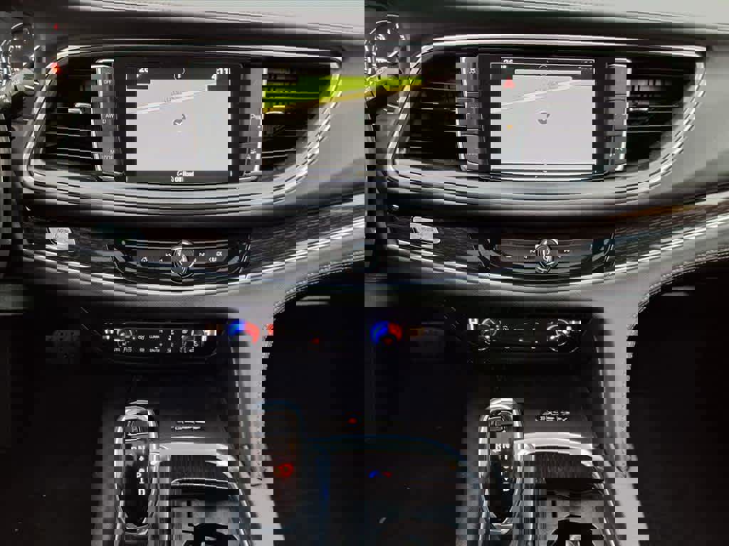 Used 2019 Buick Enclave Avenir w/ Avenir Technology Package image 16