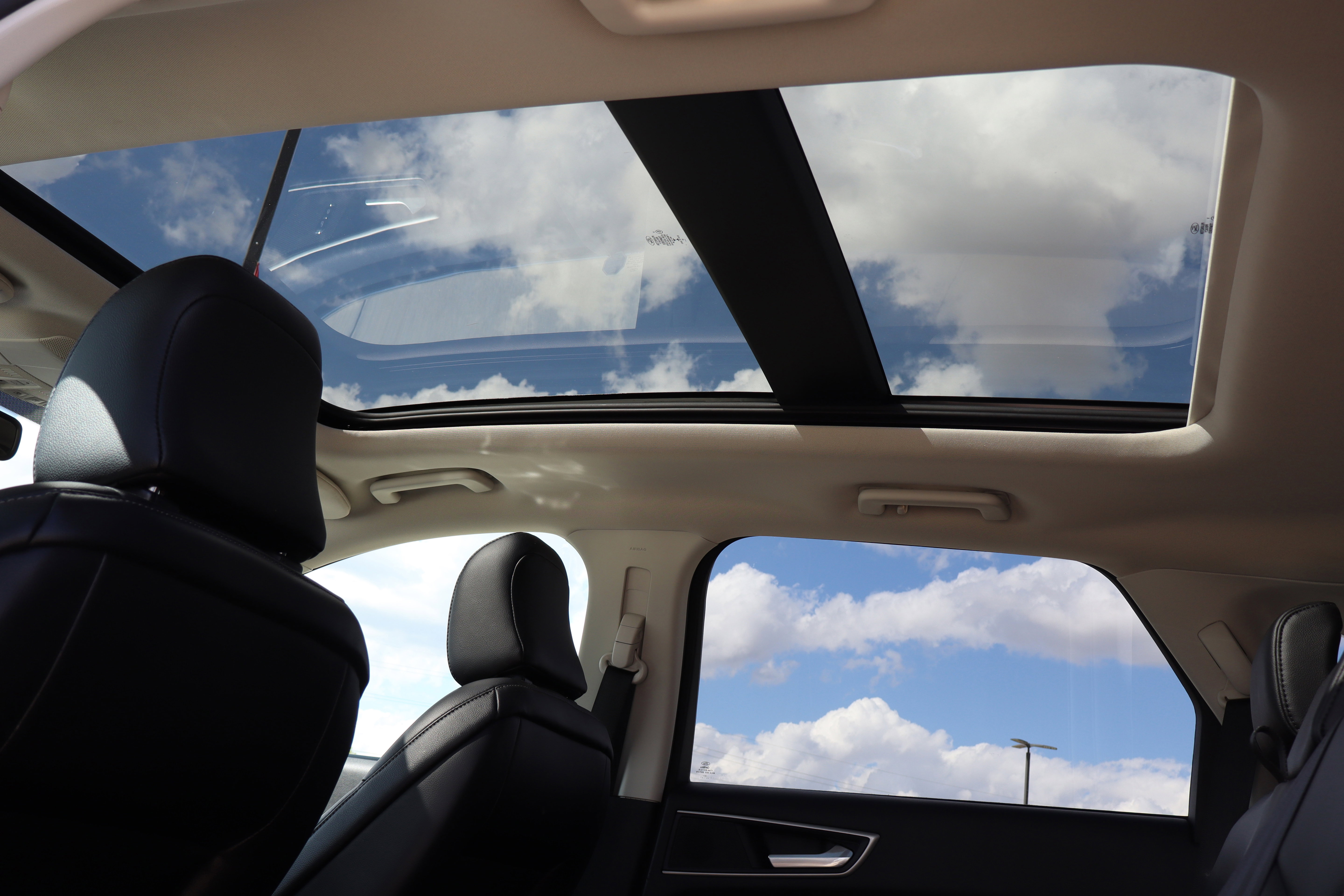 Used 2023 Ford Edge SEL w/ Convenience Package image 24