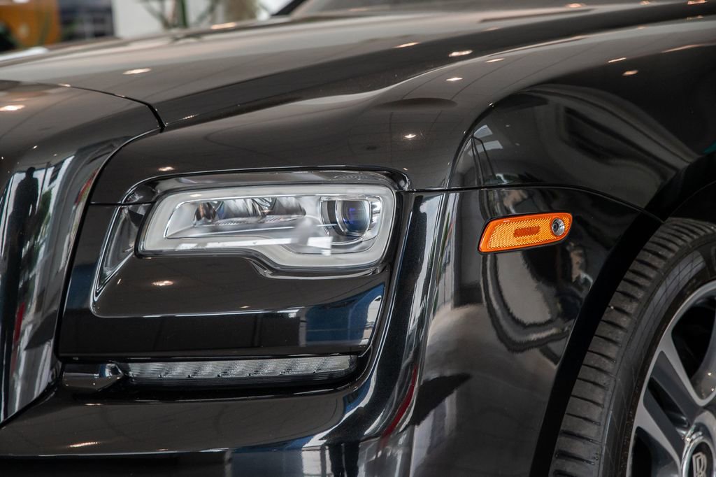 Used 2018 Rolls-Royce Ghost image 6