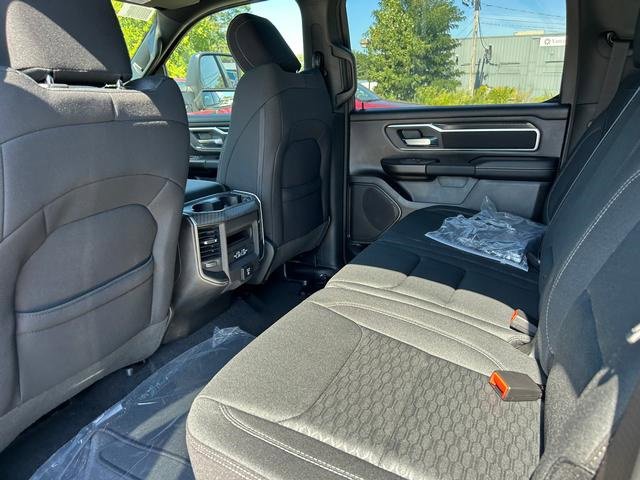 New 2026 RAM 1500 4x4 Crew Cab image 14