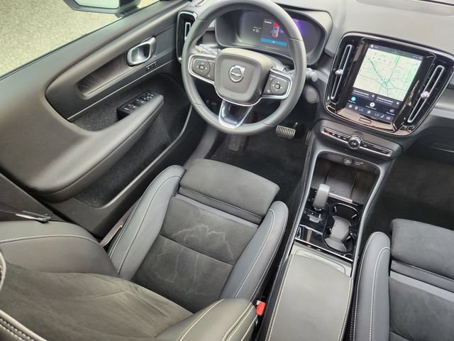 Certified 2023 Volvo C40 P8 Recharge Plus w/ Climate Package AWD/4WD image 11