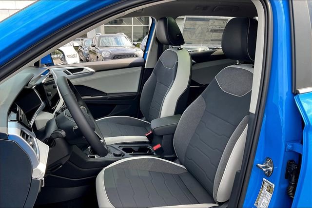 New 2025 Volkswagen Taos SE AWD/4WD image 11