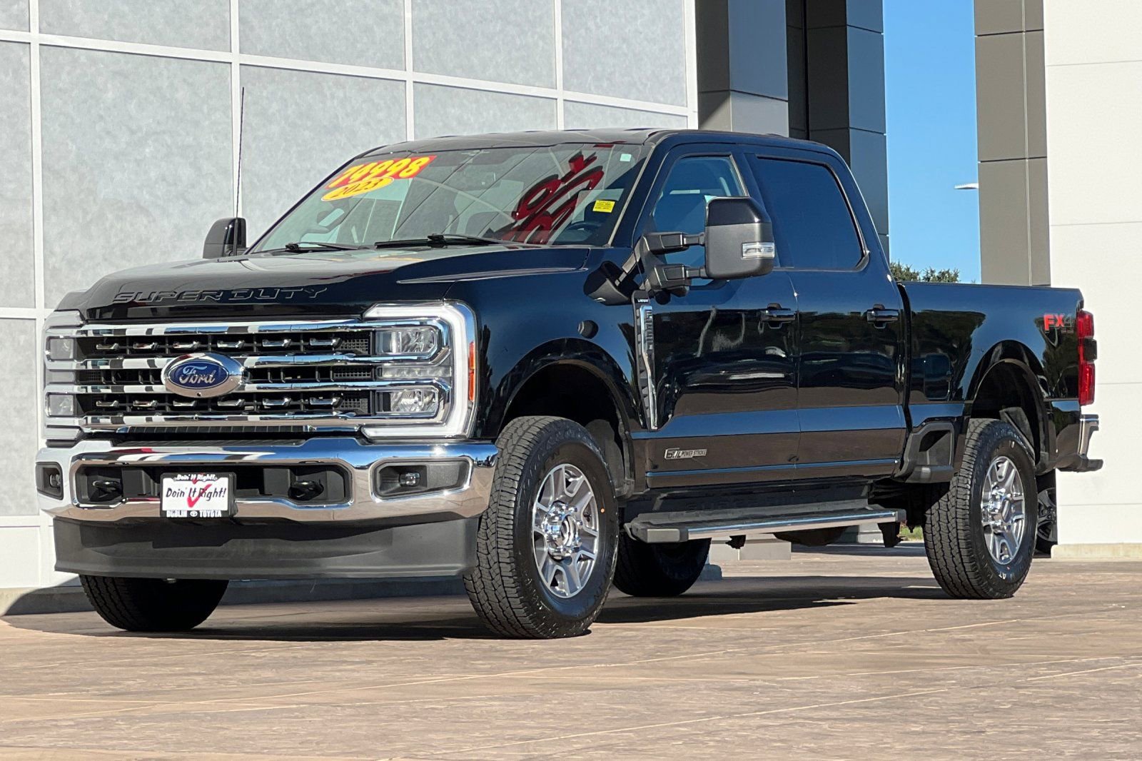 Used 2023 Ford F250 Lariat w/ FX4 Off-Road Package image 8