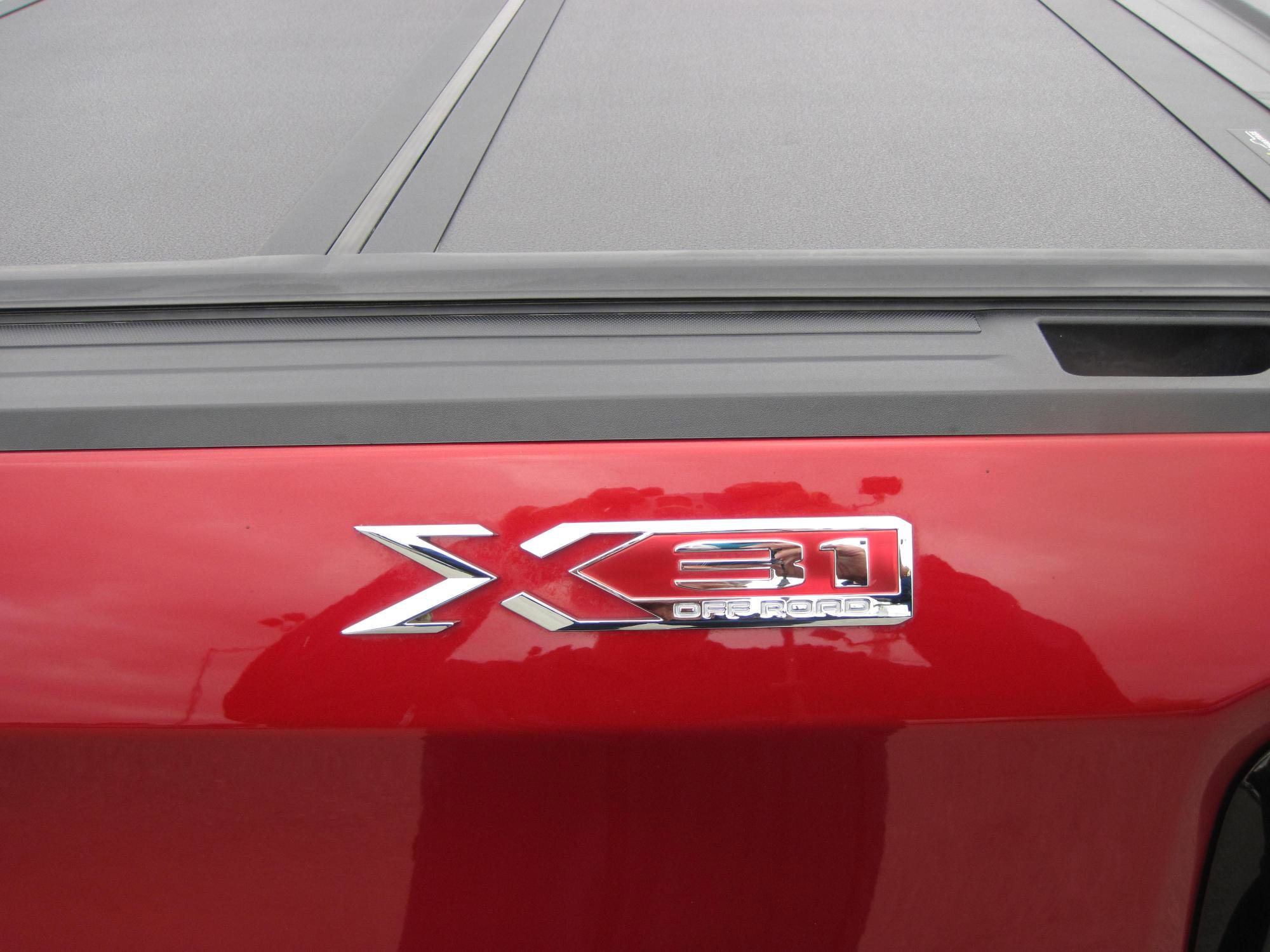 Used 2023 GMC Sierra 1500 SLT w/ SLT Premium Package image 7