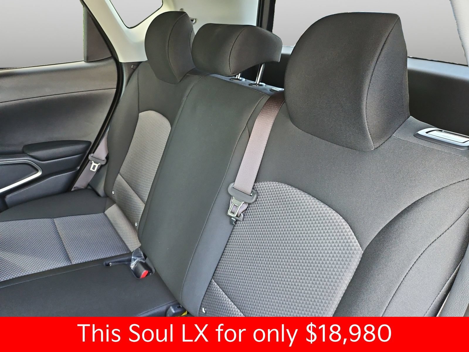 Used 2025 Kia Soul LX FWD image 42