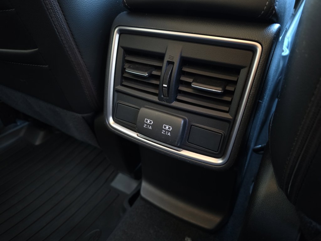 Used 2020 Subaru Forester Limited image 29