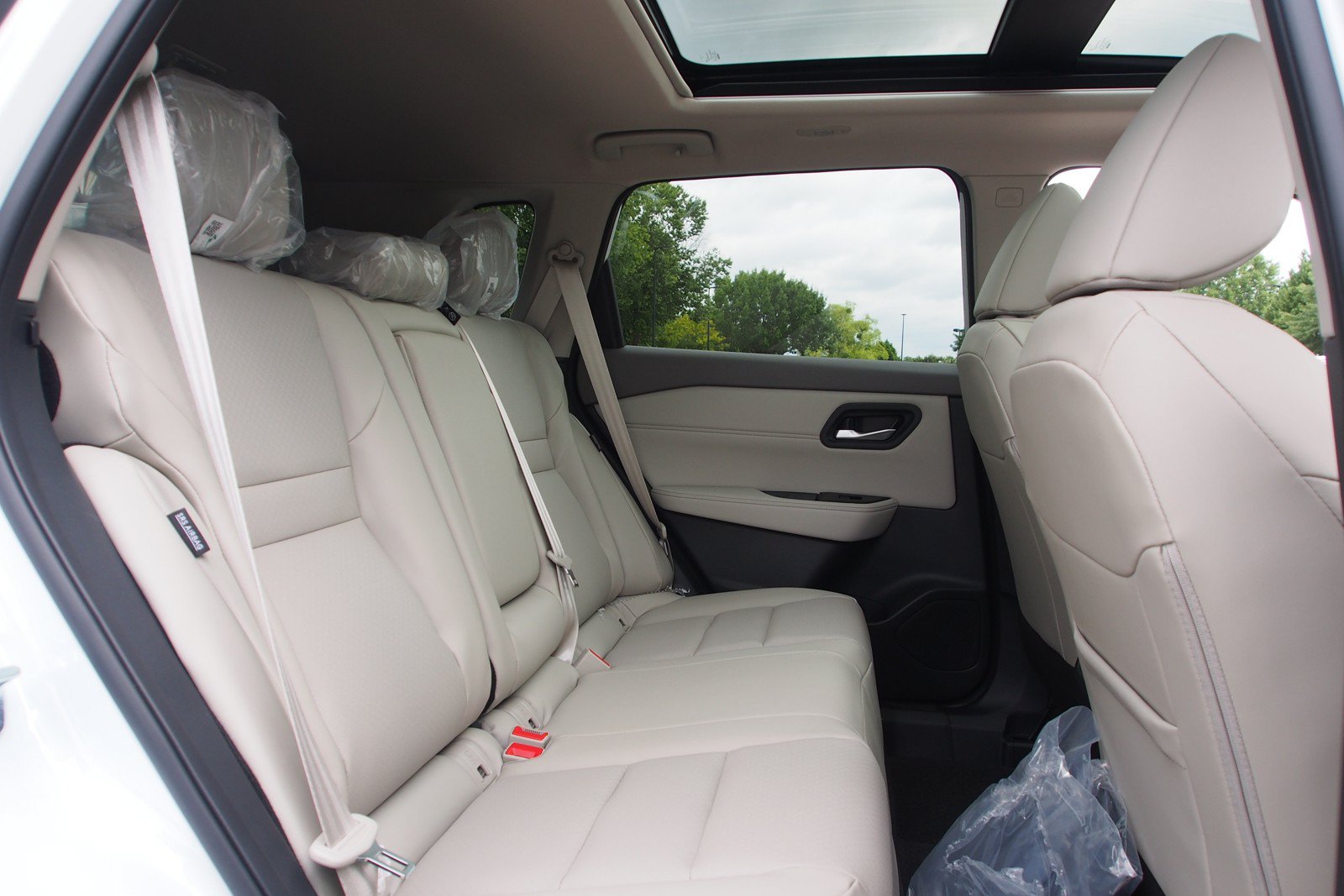 New 2026 Nissan Rogue Dark Armor FWD image 14