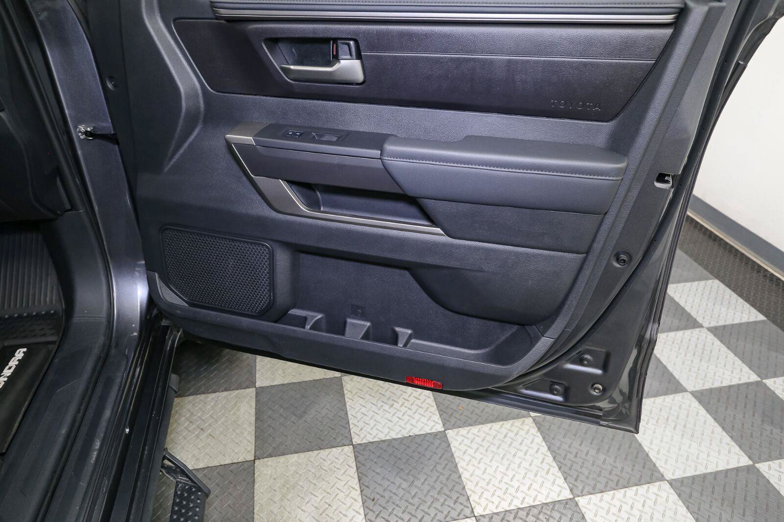 Used 2024 Toyota Tundra SR5 AWD/4WD image 18