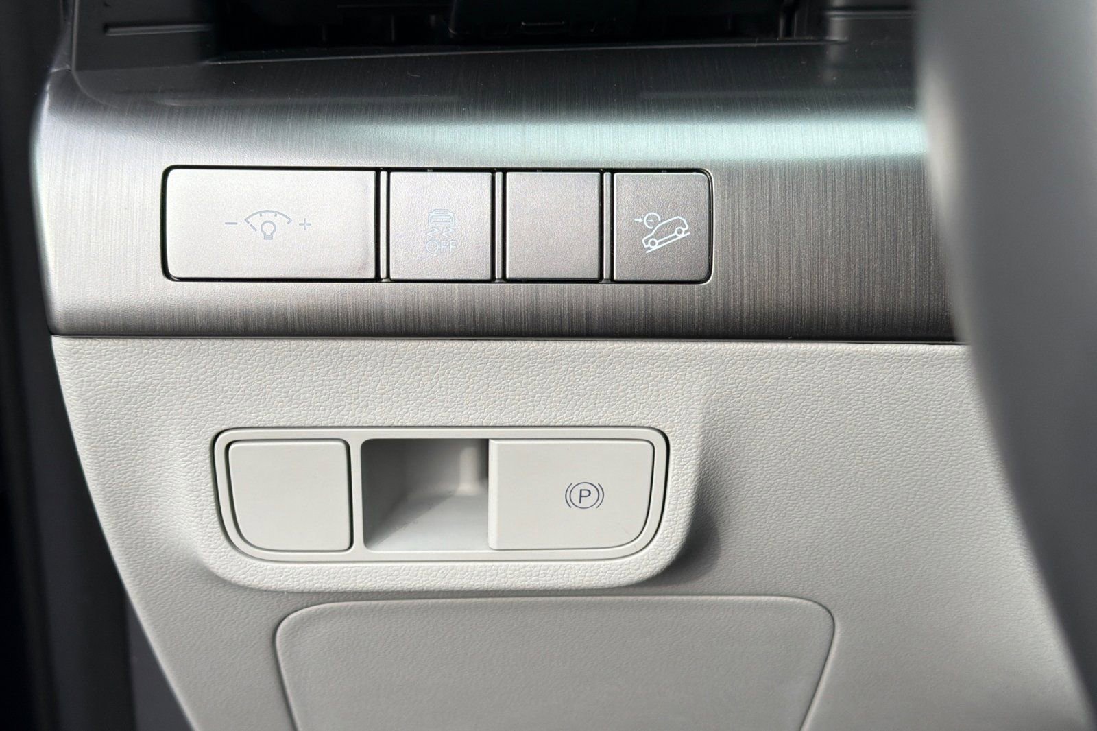 Used 2024 Hyundai Kona SEL image 40