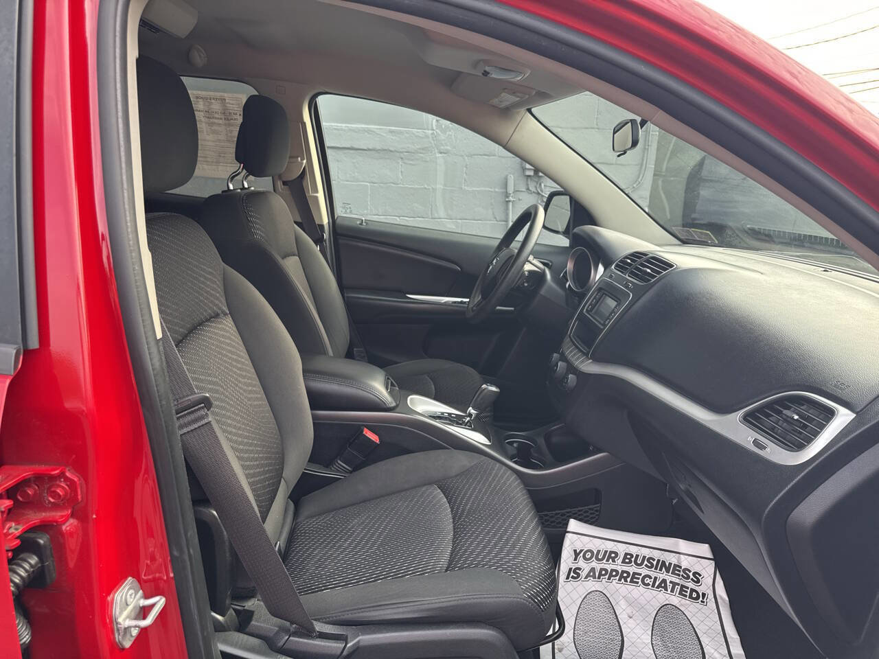 Used 2017 Dodge Journey SXT w/ Comfort/Convenience Group image 26