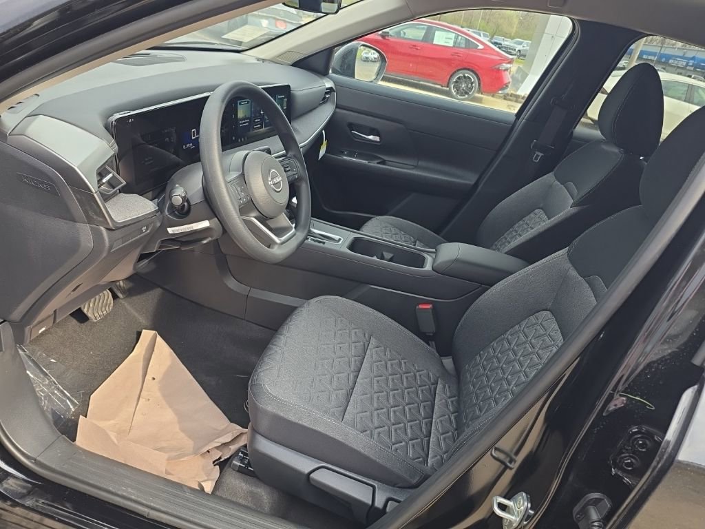 New 2026 Nissan Kicks SV FWD image 14