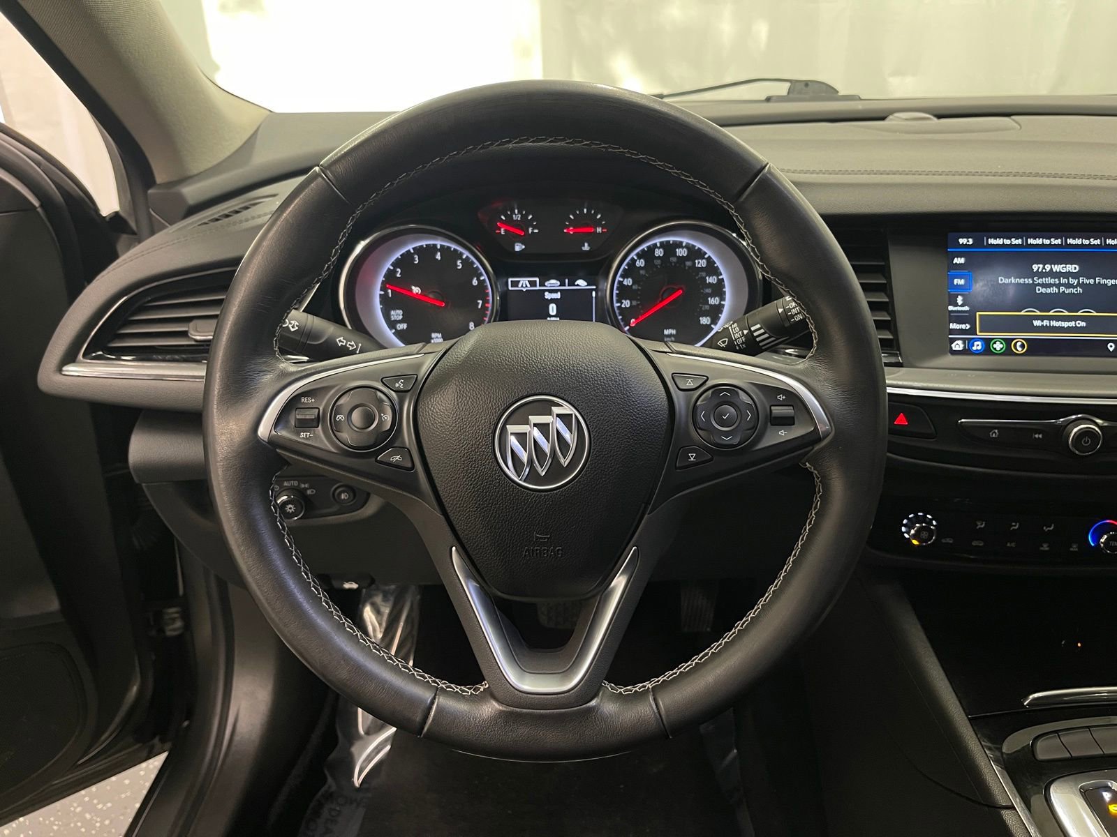 Used 2019 Buick Regal Preferred w/ Driver Confidence Package I image 12