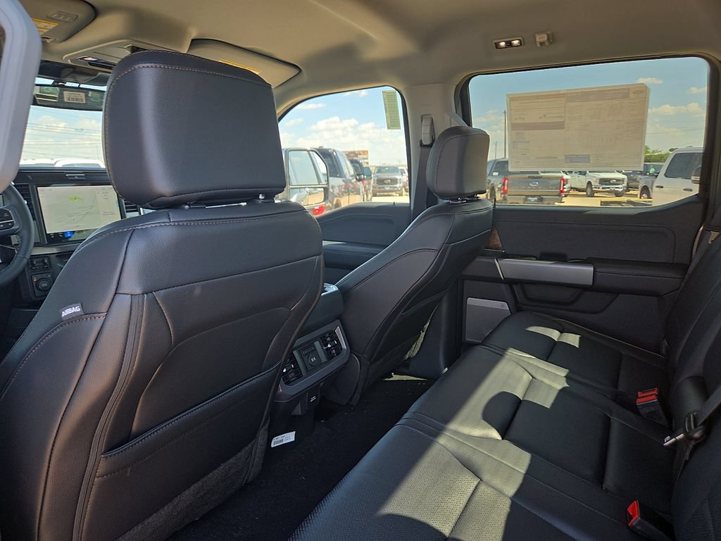 New 2026 Ford F250 Lariat w/ Chrome Package AWD/4WD image 17
