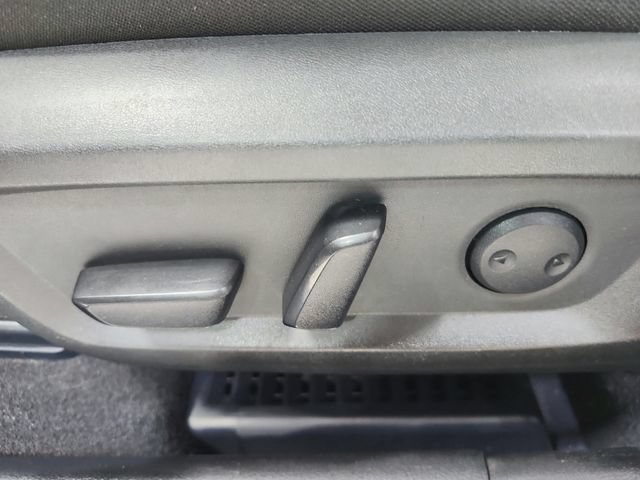 Used 2023 Nissan Rogue SV FWD image 21