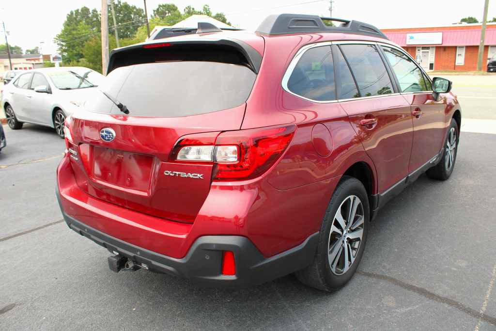 Used 2018 Subaru Outback 2.5i Limited AWD/4WD image 6