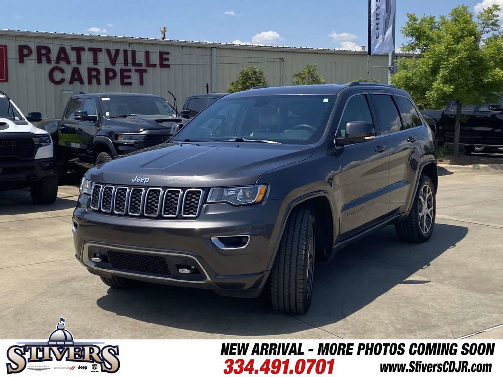 Used 2018 Jeep Grand Cherokee Limited RWD image 3