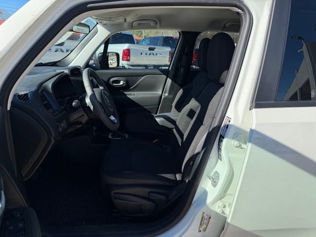 Used 2023 Jeep Renegade Altitude image 14