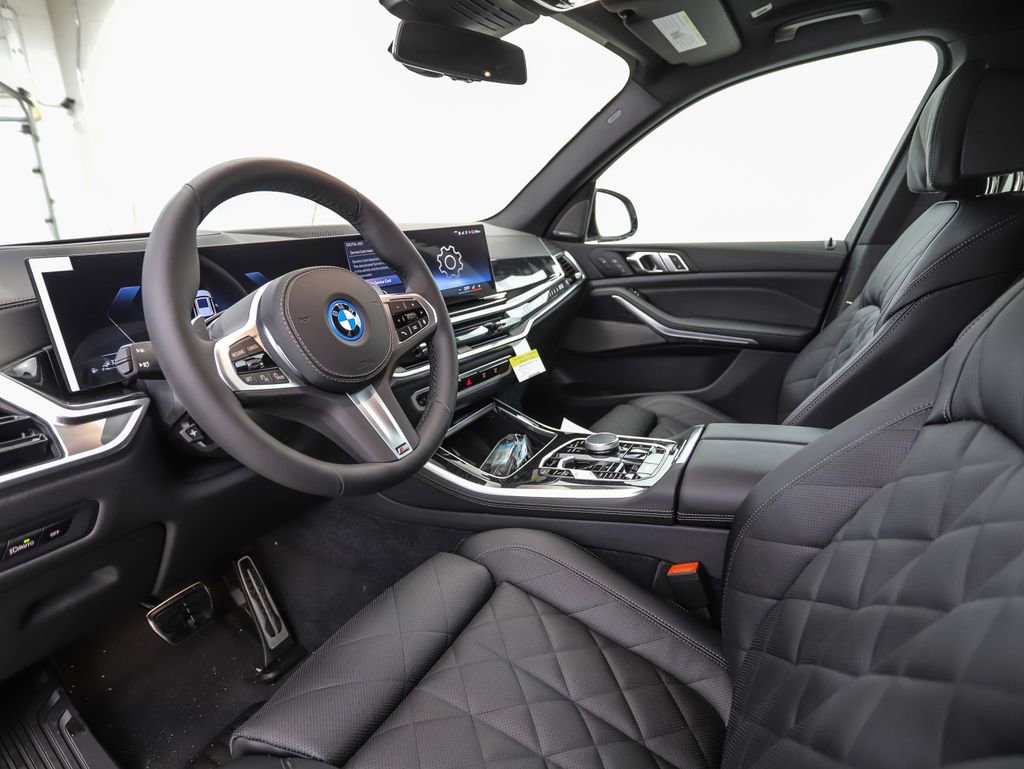 New 2026 BMW X5 xDrive50e w/ M Sport Package image 10