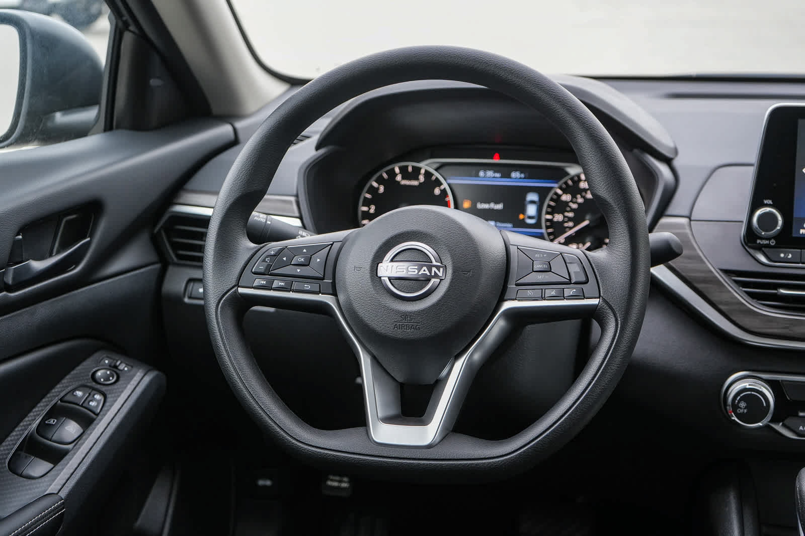 New 2026 Nissan Altima 2.5 SV FWD image 14