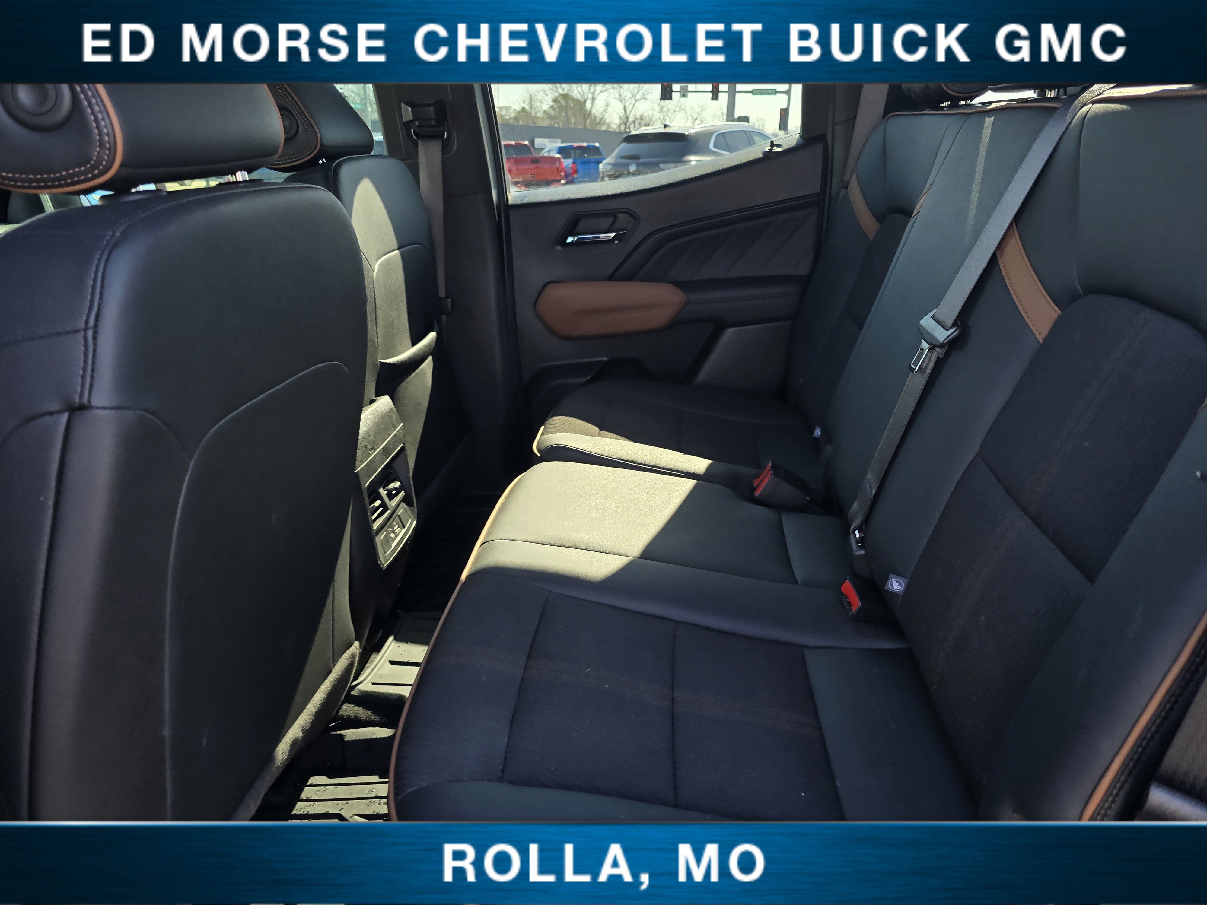 Used 2024 GMC Canyon AT4 image 18