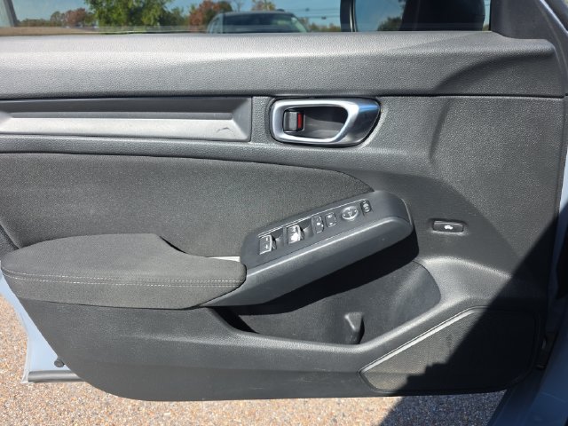 Used 2023 Honda Civic Sport image 16