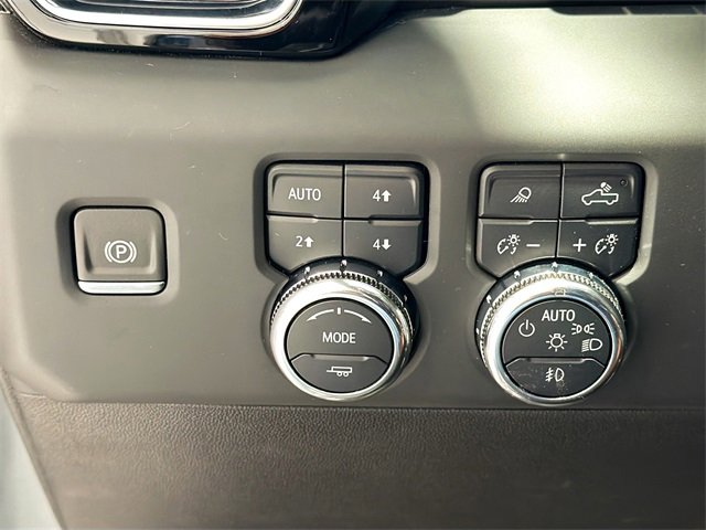 Used 2024 GMC Sierra 1500 Denali Ultimate image 9