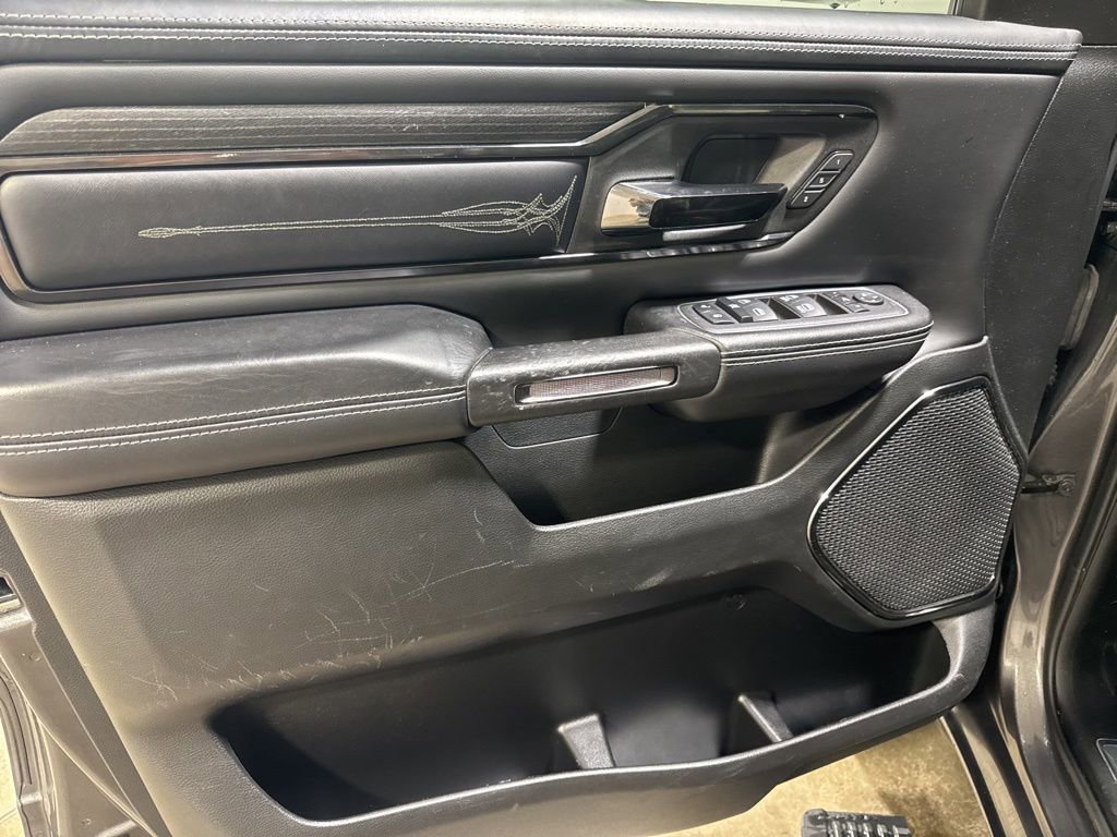 Used 2022 RAM 1500 Limited w/ Body Color Bumper Group AWD/4WD image 17