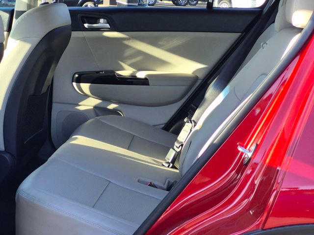 Used 2021 Kia Sportage EX image 18