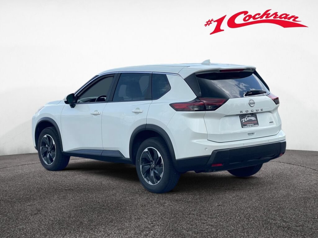 Used 2025 Nissan Rogue SV AWD/4WD image 23