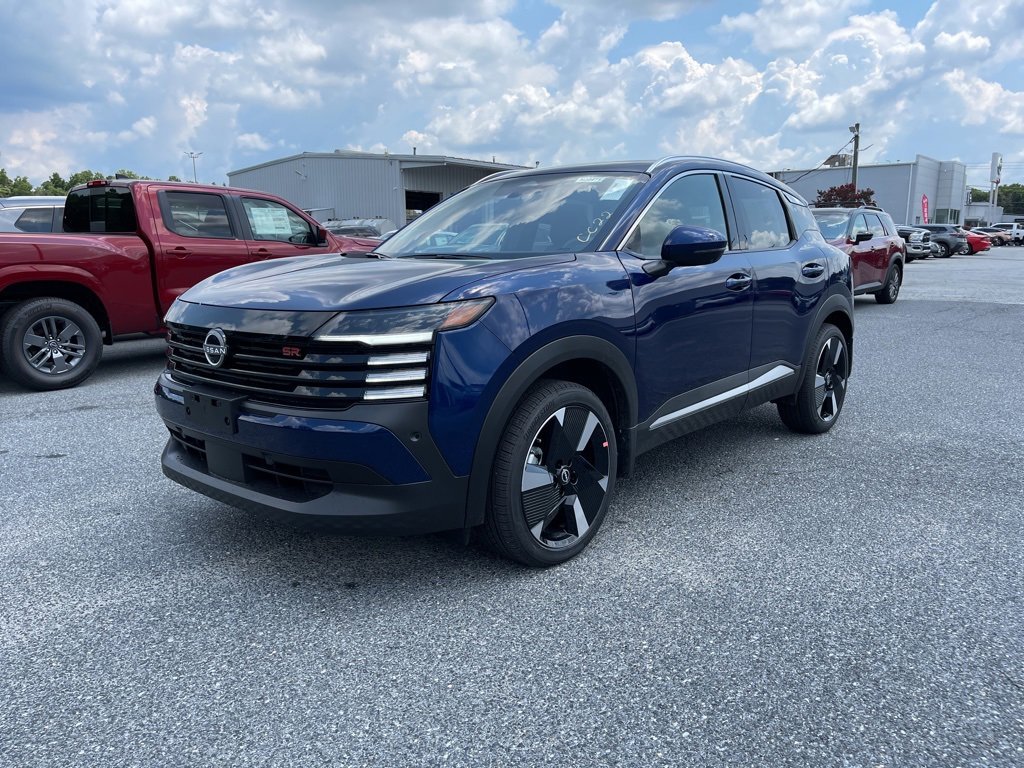 New 2025 Nissan Kicks SR w/ SR Premium Package image 2